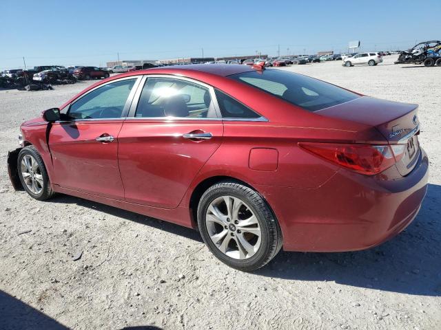 5NPEC4ACXDH737275 - 2013 HYUNDAI SONATA SE RED photo 2