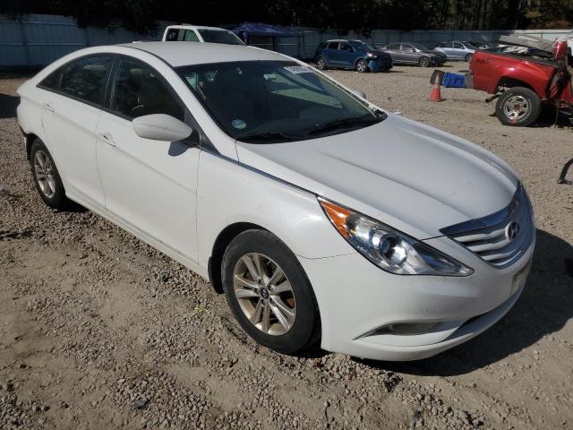 5NPEB4AC3DH707358 - 2013 HYUNDAI SONATA GLS WHITE photo 4