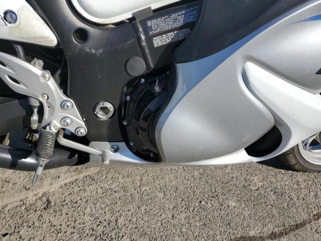 JS1GX72A792103419 - 2009 SUZUKI GSX1300 R WHITE photo 7