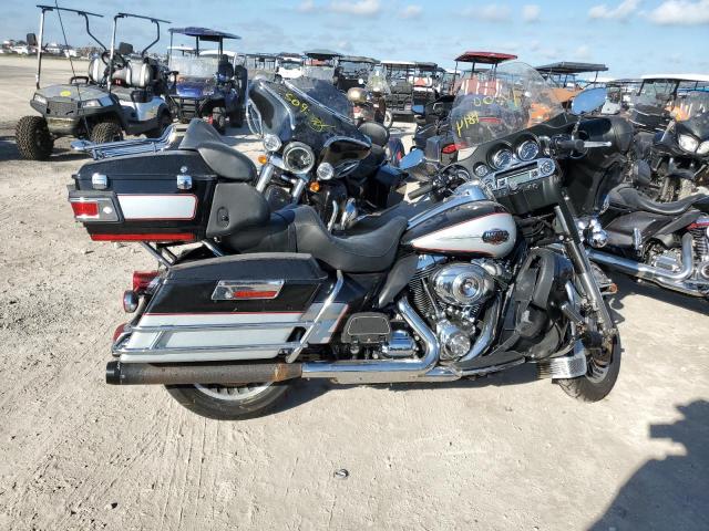 2010 HARLEY-DAVIDSON FLHTCU, 