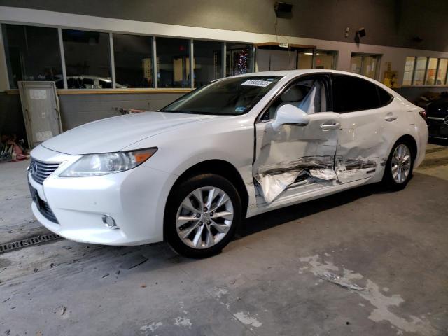 JTHBW1GG4D2010992 - 2013 LEXUS ES 300H WHITE photo 1