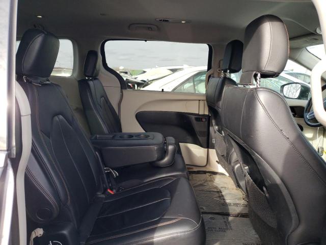 2C4RC1BGXHR745368 - 2017 CHRYSLER PACIFICA TOURING L GRAY photo 11