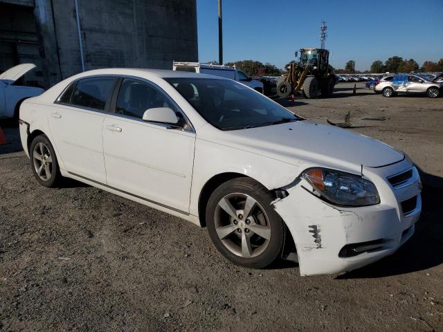 1G1ZC5EU9BF321079 - 2011 CHEVROLET MALIBU 1LT WHITE photo 4