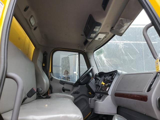 3ALACWFB8KDKH7206 - 2019 FREIGHTLINER M2 106 MEDIUM DUTY YELLOW photo 5