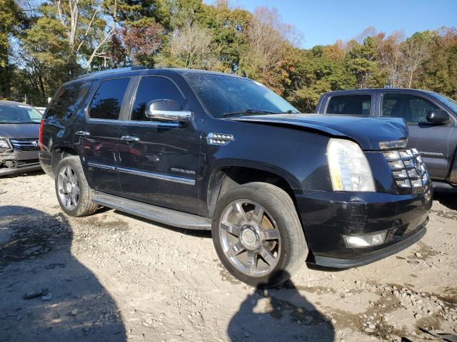 1GYUKBEF0AR117492 - 2010 CADILLAC ESCALADE LUXURY BLACK photo 4