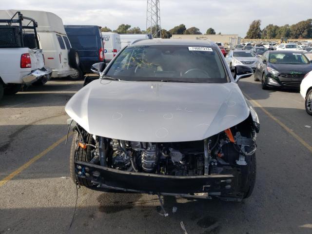 JTJBARBZ5J2148993 - 2018 LEXUS NX 300 BASE 银色 照片 5