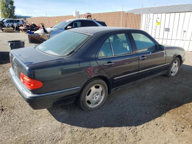 WDBJF72F4VA416873 - 1997 MERCEDES-BENZ E 420 BLACK photo 3