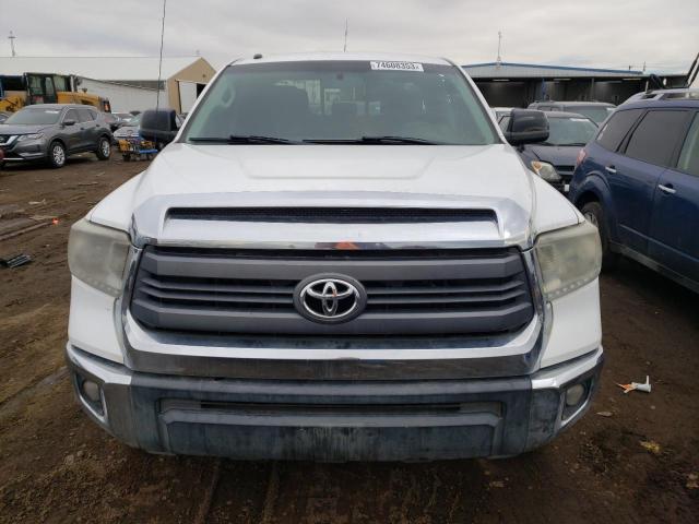 5TFUW5F15EX329787 - 2014 TOYOTA TUNDRA DOUBLE CAB SR/SR5 WHITE photo 5