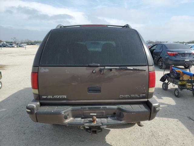 1GNCS13W7W2169725 - 1998 CHEVROLET BLAZER BROWN photo 6