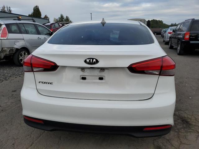 3KPFL4A74HE068826 - 2017 KIA FORTE LX WHITE photo 6