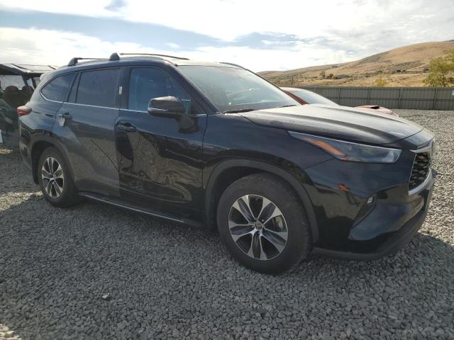 5TDGZRBH3NS577153 - 2022 TOYOTA HIGHLANDER XLE Qara foto 4