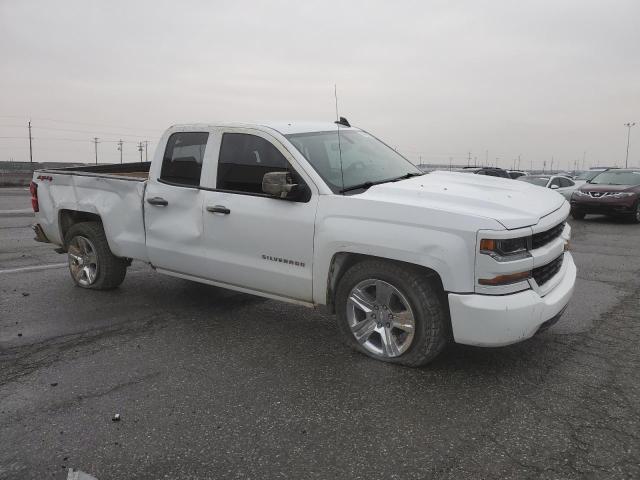 1GCVKPEC6JZ272092 - 2018 CHEVROLET SILVERADO K1500 CUSTOM WHITE photo 4