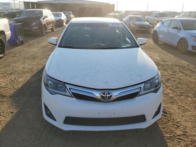 4T1BF1FKXCU550112 - 2012 TOYOTA CAMRY BASE WHITE photo 5