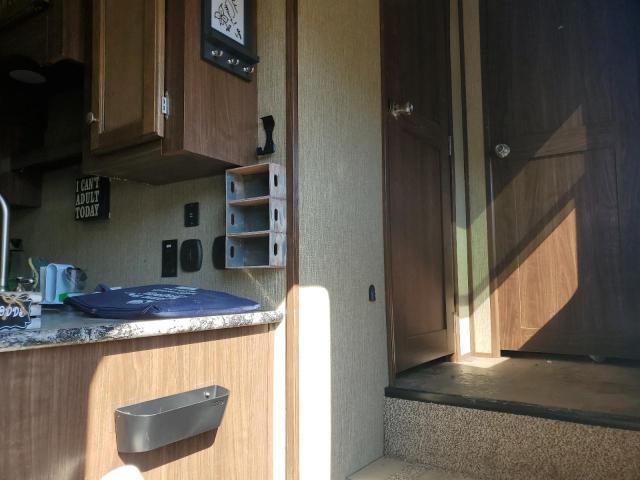 4YDF35329H1530644 - 2017 KEYSTONE SPRINTER GRAY photo 5