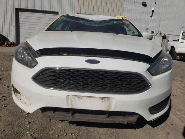 1FADP3F26JL324311 - 2018 FORD FOCUS SE WHITE photo 5