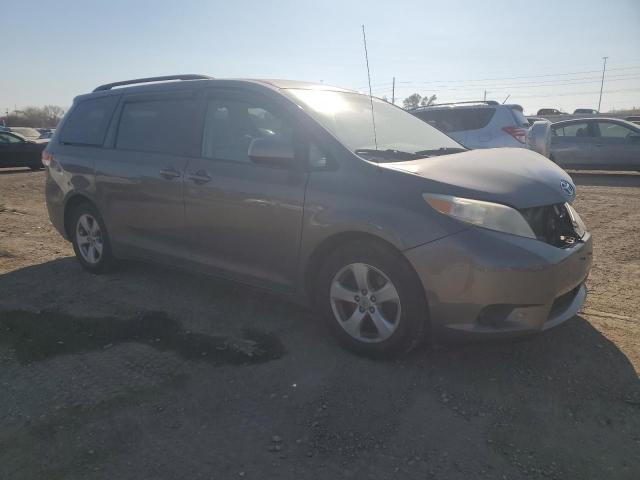 5TDKK3DCXCS183692 - 2012 TOYOTA SIENNA LE GRAY photo 4