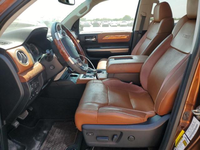 5TFAW5F12EX334111 - 2014 TOYOTA TUNDRA CREWMAX PLATINUM ყავისფერი ფოტო 7