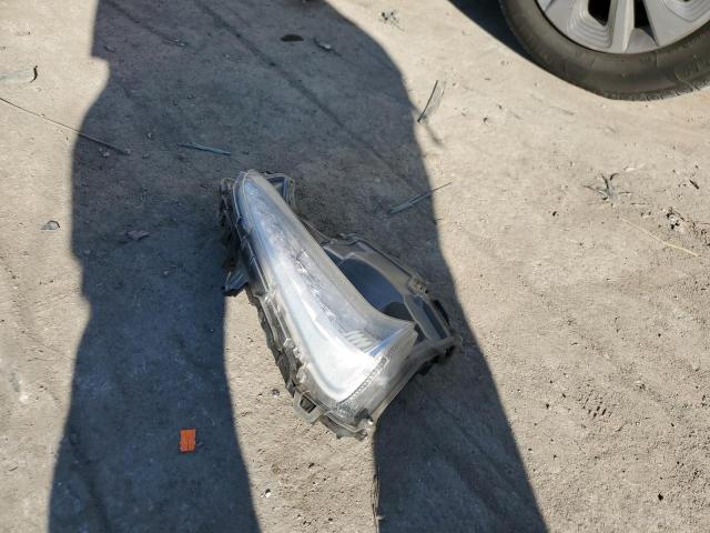 JTDKARFP6H3005437 - 2017 TOYOTA PRIUS PRIM 白色 照片 12