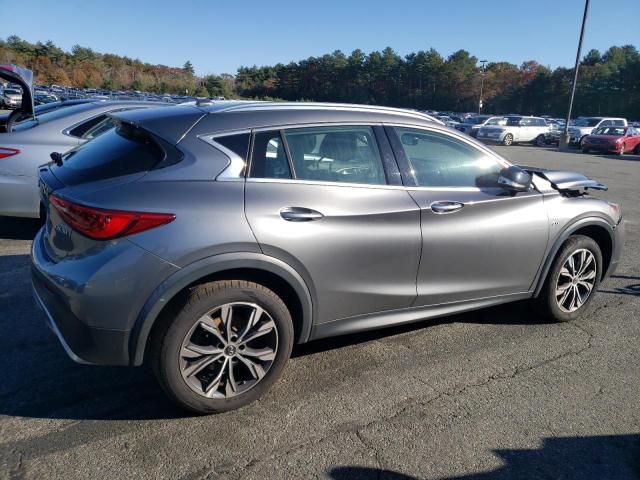 SJKCH5CR7HA024733 - 2017 INFINITI QX30 BASE GRAY photo 3