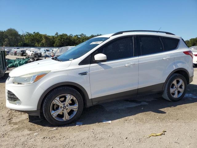 1FMCU0GX4GUA91860 - 2016 FORD ESCAPE SE WHITE photo 1