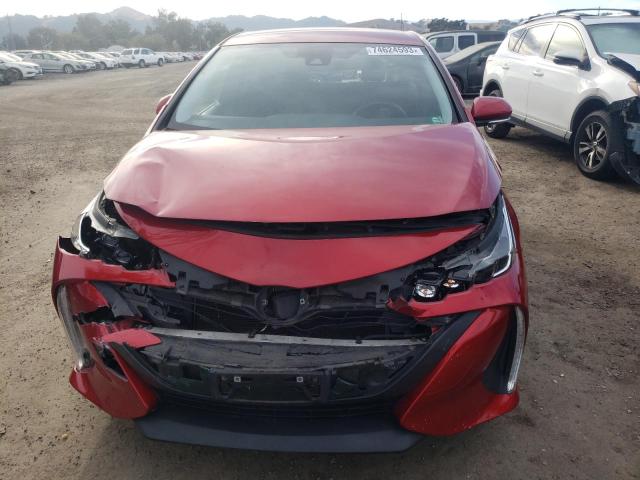 JTDKARFP0H3010519 - 2017 TOYOTA PRIUS PRIM 勃艮第红 照片 5