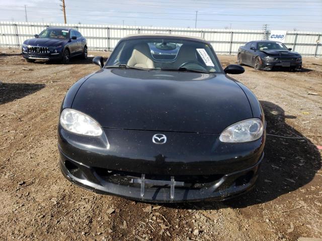 JM1NB353640405323 - 2004 MAZDA MX-5 MIATA BASE BLACK photo 5