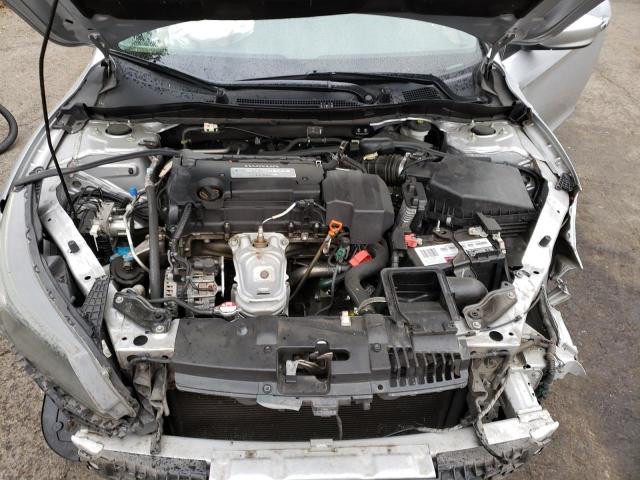 1HGCR2F33DA135068 - 2013 HONDA ACCORD LX SILVER photo 11