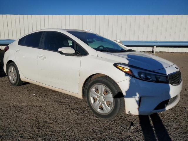 3KPFK4A78HE043642 - 2017 KIA FORTE LX WHITE photo 4