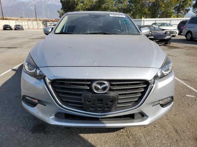 3MZBN1V3XJM246696 - 2018 MAZDA 3 TOURING SILVER photo 5