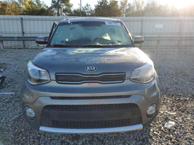 KNDJP3A56H7476526 - 2017 KIA SOUL + GRAY photo 5