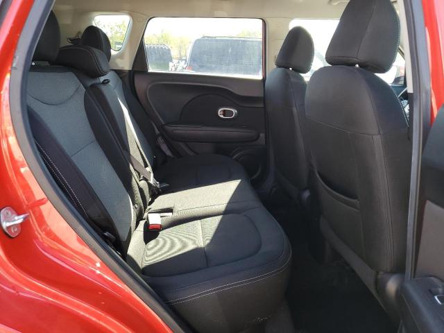 KNDJP3A51H7429193 - 2017 KIA SOUL + RED photo 11