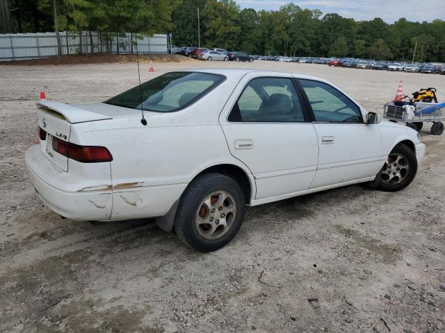 4T1BG22K2VU750154 - 1997 TOYOTA CAMRY CE WHITE photo 3