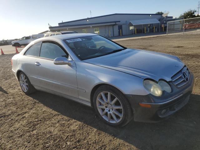 WDBTJ56H27F216023 - 2007 MERCEDES-BENZ CLK 350 SILVER photo 4