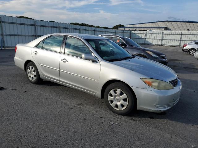 4T1BE32K64U883638 - 2004 TOYOTA CAMRY LE SILVER photo 4