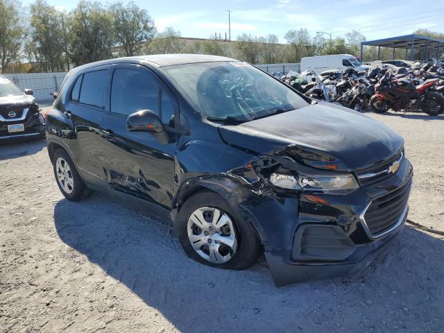 3GNCJKSB4HL225810 - 2017 CHEVROLET TRAX LS BLACK photo 4