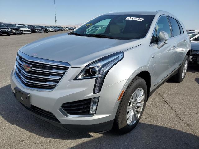 1GYKNBRS8JZ220827 - 2018 CADILLAC XT5 Silber Foto 1
