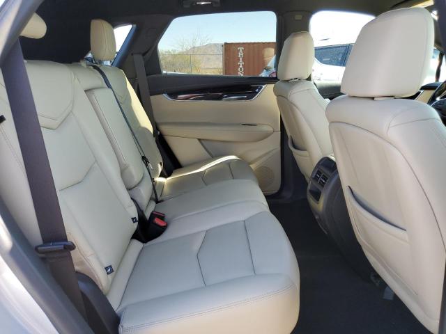 1GYKNBRS8JZ220827 - 2018 CADILLAC XT5 Silber Foto 11