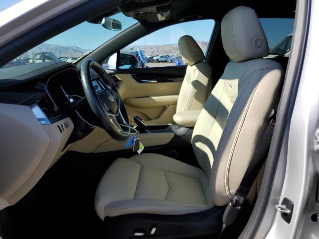 1GYKNBRS8JZ220827 - 2018 CADILLAC XT5 Silber Foto 7