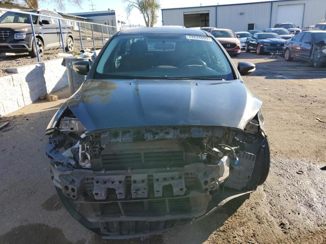 1FADP3F24HL219633 - 2017 FORD FOCUS SE GRAY photo 5