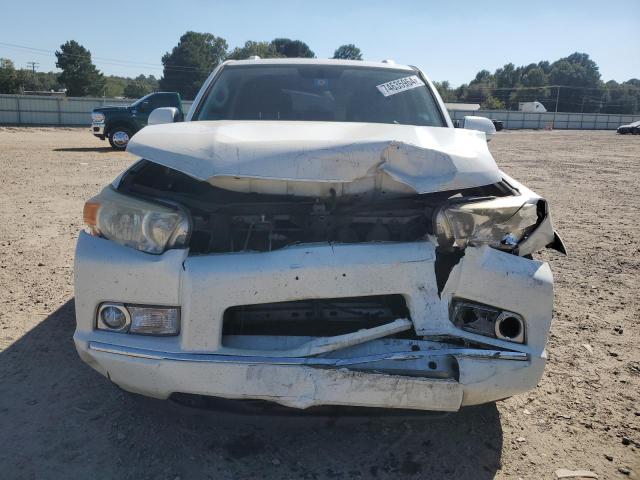 JTEZU5JRXB5027424 - 2011 TOYOTA 4RUNNER SR5 WHITE photo 5