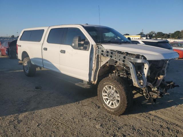 1FT7W2B63KEF50938 - 2019 FORD F250 SUPER DUTY WHITE photo 4