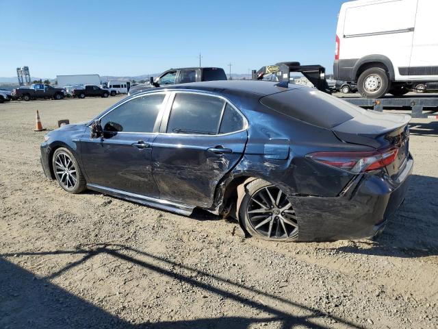 4T1S31AK3MU548249 - 2021 TOYOTA CAMRY SE BLUE photo 2