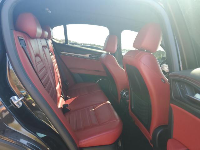 ZASFAKNN8J7C19537 - 2018 ALFA ROMEO STELVIO TI SPORT BLACK photo 11