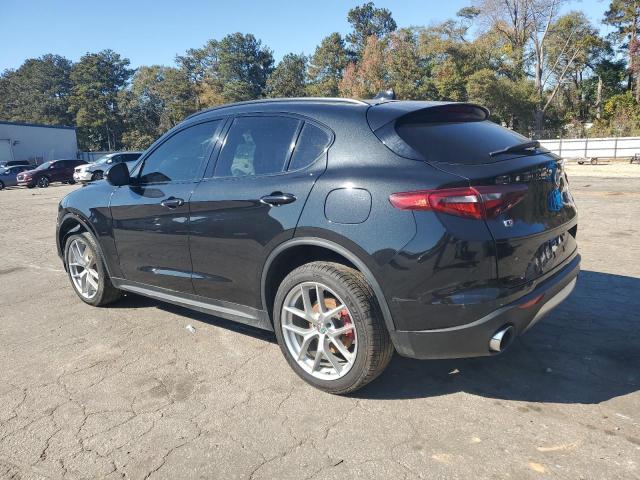 ZASFAKNN8J7C19537 - 2018 ALFA ROMEO STELVIO TI SPORT BLACK photo 2