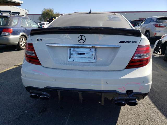 WDDGJ7HB0CF902018 - 2012 MERCEDES-BENZ C 63 AMG WHITE photo 6