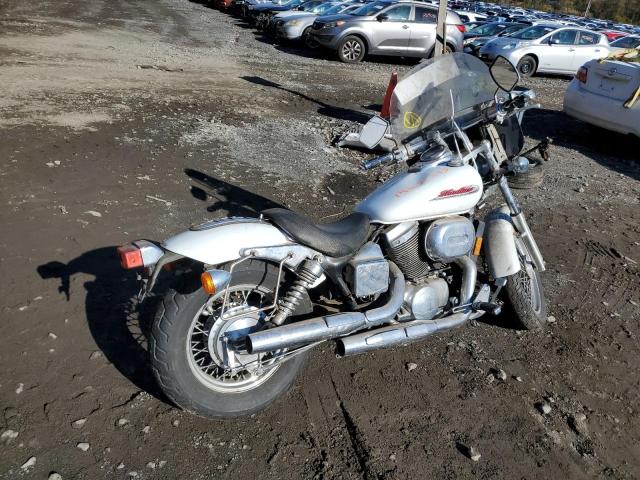 JH2RC44021K501307 - 2001 HONDA VT750 DC WHITE photo 4