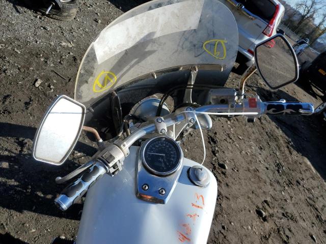 JH2RC44021K501307 - 2001 HONDA VT750 DC WHITE photo 9