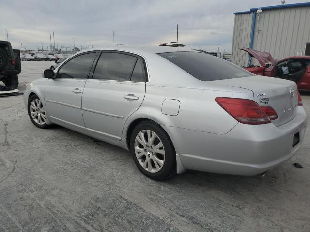 4T1BK36B88U304593 - 2008 TOYOTA AVALON XL SILVER photo 2