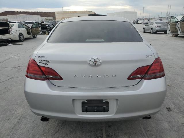 4T1BK36B88U304593 - 2008 TOYOTA AVALON XL SILVER photo 6