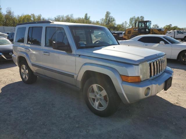 1J8HH48K48C198643 - 2008 JEEP COMMANDER SPORT Silber Foto 4